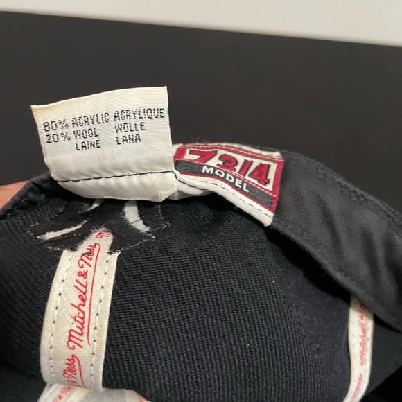 Mitchell and Ness New York Hat, Size 7 3/4 - Picture 6 of 6